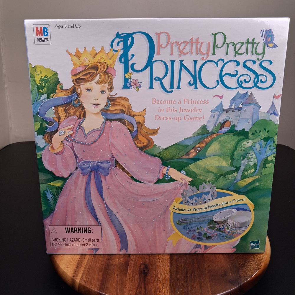 Vtg 1999 Pretty Pretty Princess Dress Up Game Jewelry Crown MB Hasbro Sealed NOS
